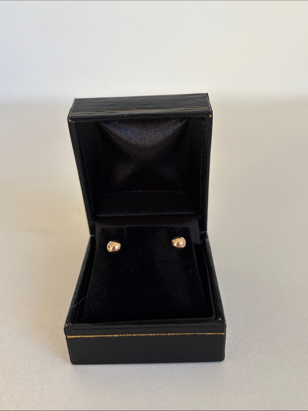 14K Yellow Gold Ball Stud Earrings – Classic 6mm Design